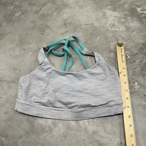 Lululemon Grey/White Stripe Energy Sports Bra Size 6. Fun And Stylish Lined - Picture 2 of 6
